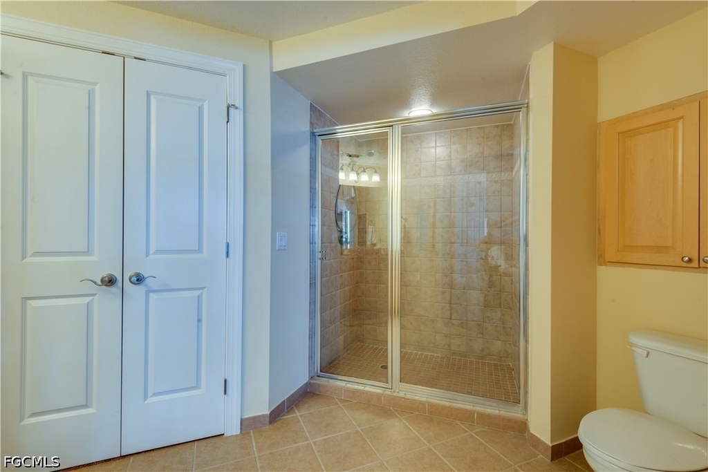 2825 Palm Beach Boulevard - Photo 18
