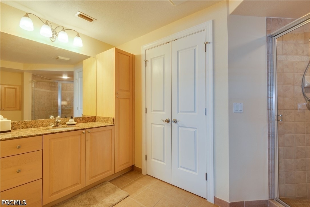 2825 Palm Beach Boulevard - Photo 8