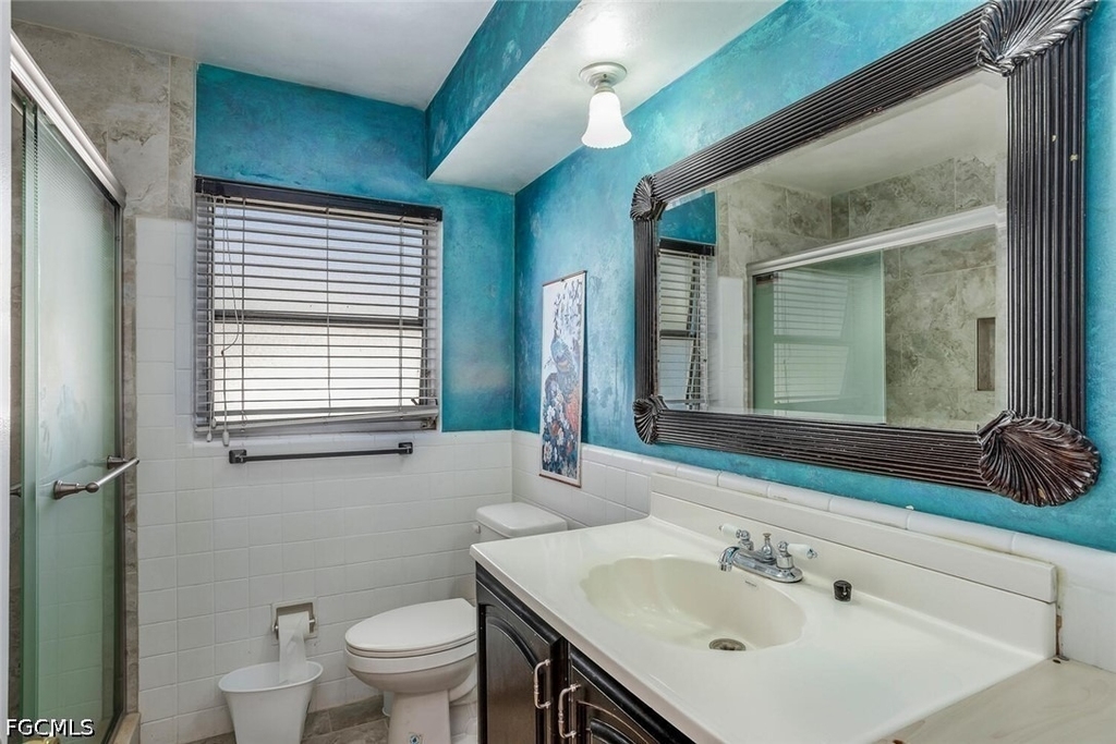 806 Entrada Drive N - Photo 11