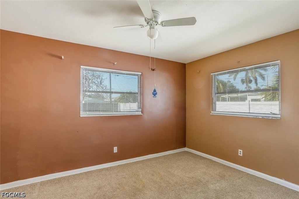 806 Entrada Drive N - Photo 10