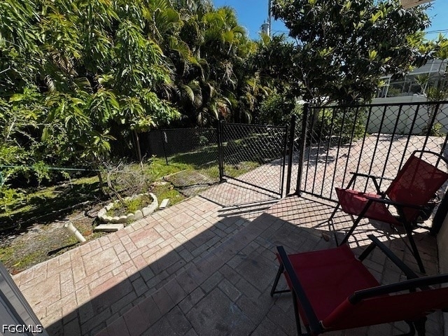 8409 Tahiti Road - Photo 22