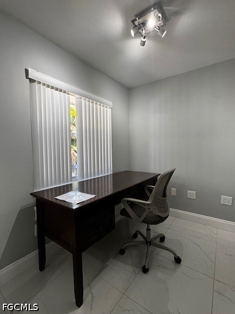 8409 Tahiti Road - Photo 14