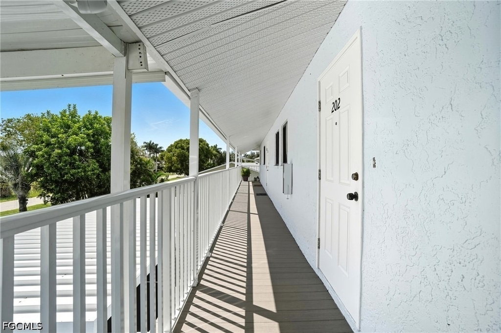 1203 Sw 48th Terrace - Photo 4