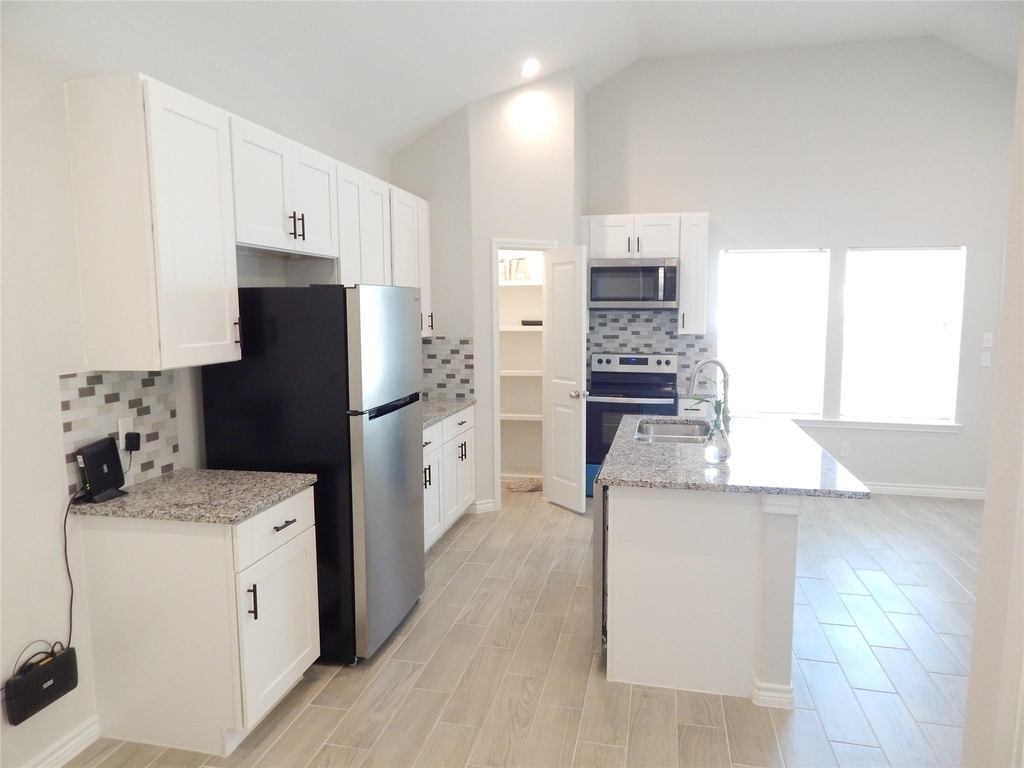 230 Northlawn - Photo 6