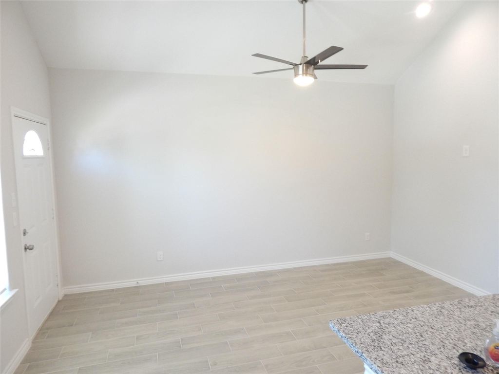 230 Northlawn - Photo 9