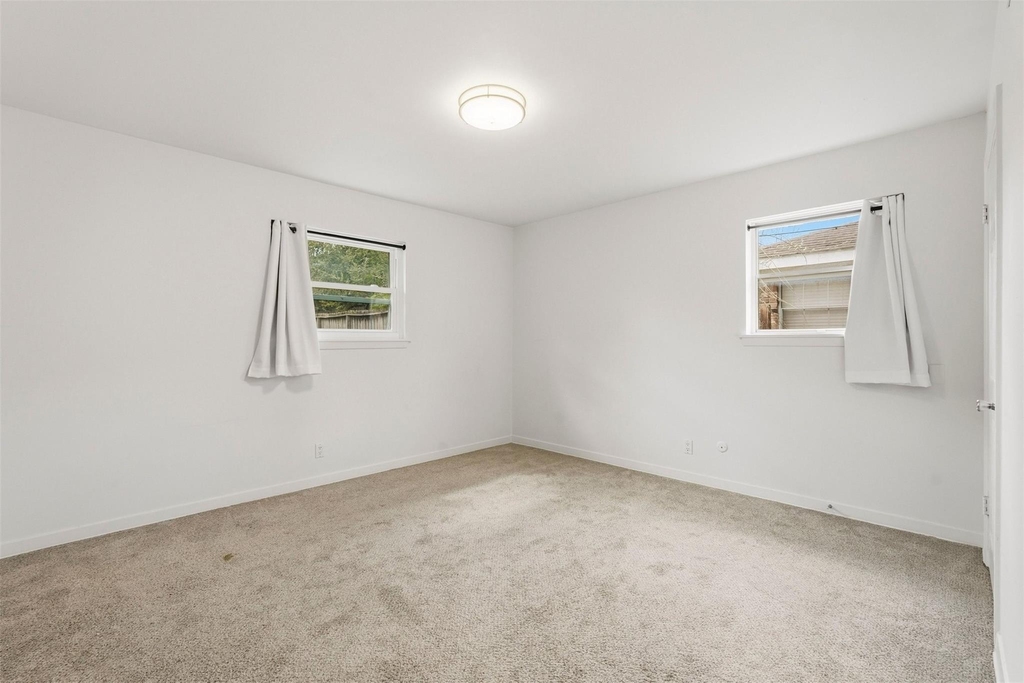 1219 Wisterwood Drive - Photo 16