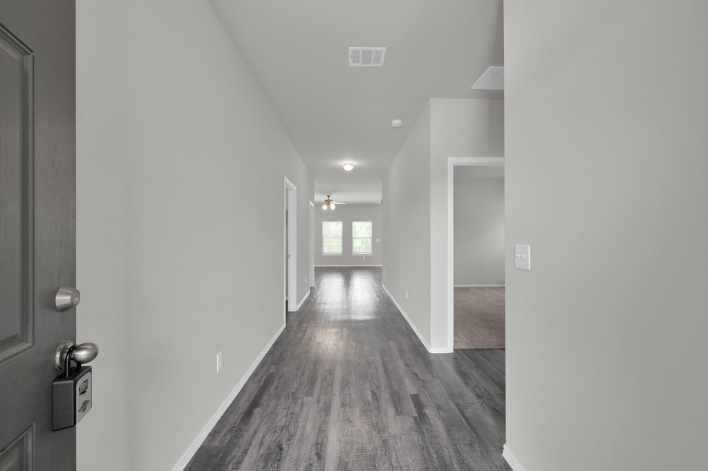 8011 Dauntless Drive - Photo 2