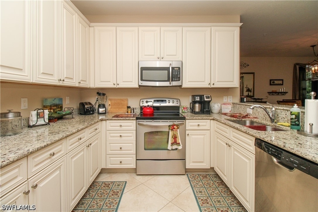 9054 Capistrano Street N - Photo 14