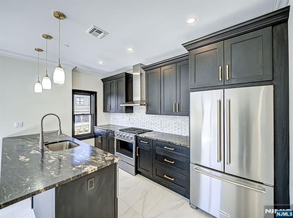208 Nwk Pompton - Photo 2
