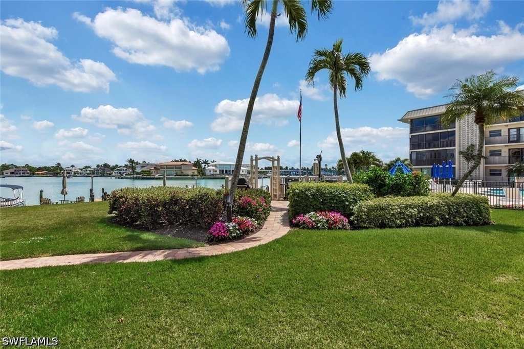 3200 Gulf Shore Boulevard N - Photo 27