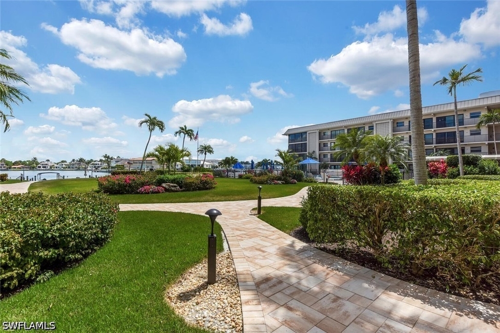 3200 Gulf Shore Boulevard N - Photo 26