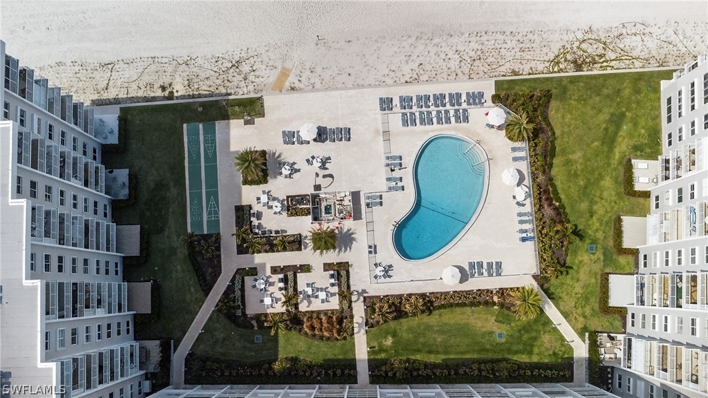 3443 Gulf Shore Boulevard N - Photo 1