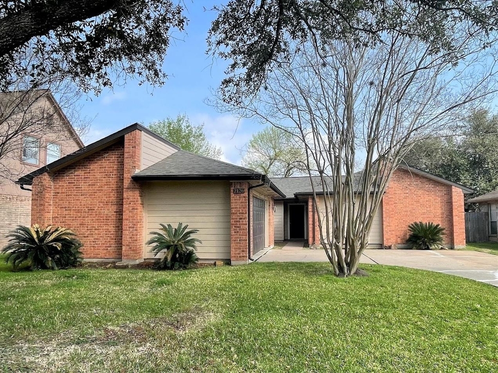 2126 Collingsfield Drive - Photo 2