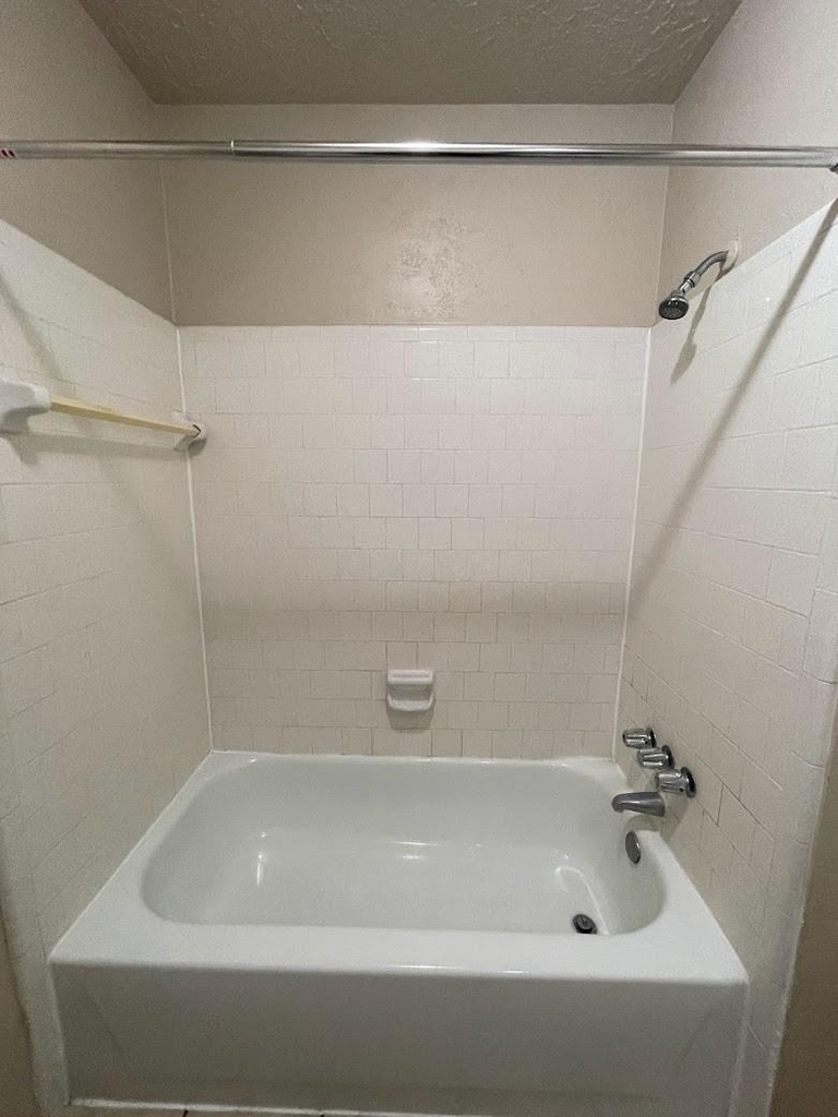 2126 Collingsfield Drive - Photo 15