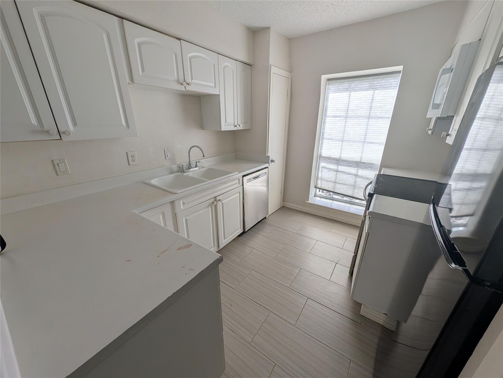 9017 Rue Cambon Street - Photo 2