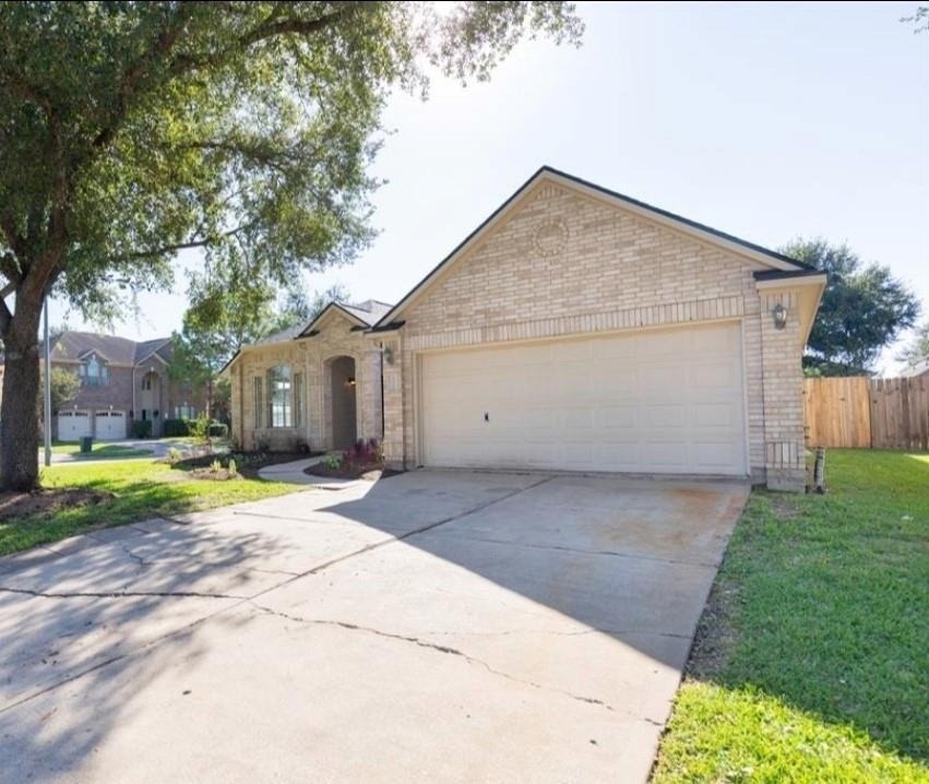 17238 Maple Hollow Drive - Photo 0