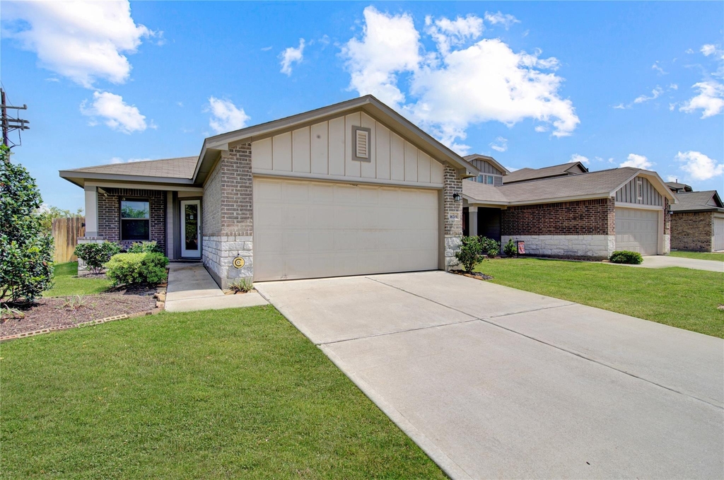 14032 Amelia Drive - Photo 0