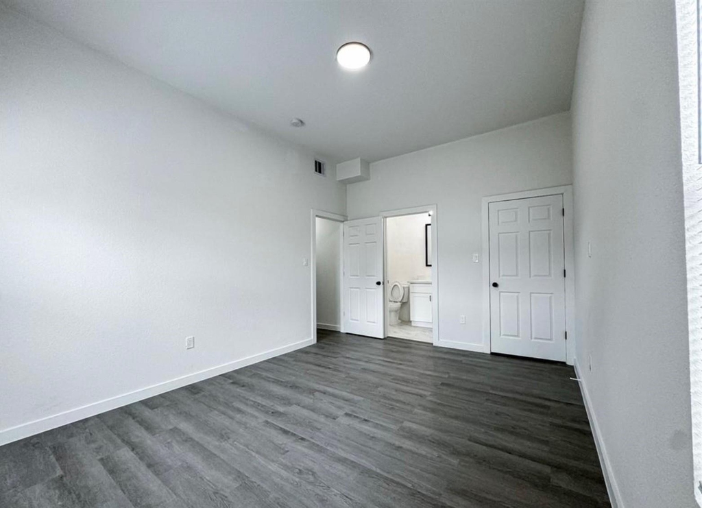 328 Clearwater St - Photo 8