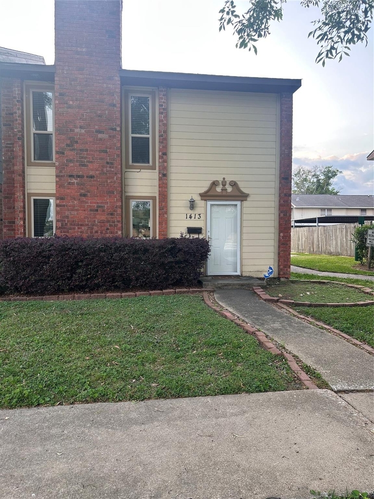 1413 Bonanza Road - Photo 2