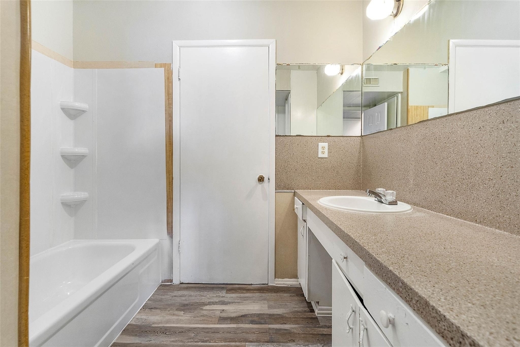 2729 Main Street - Photo 9