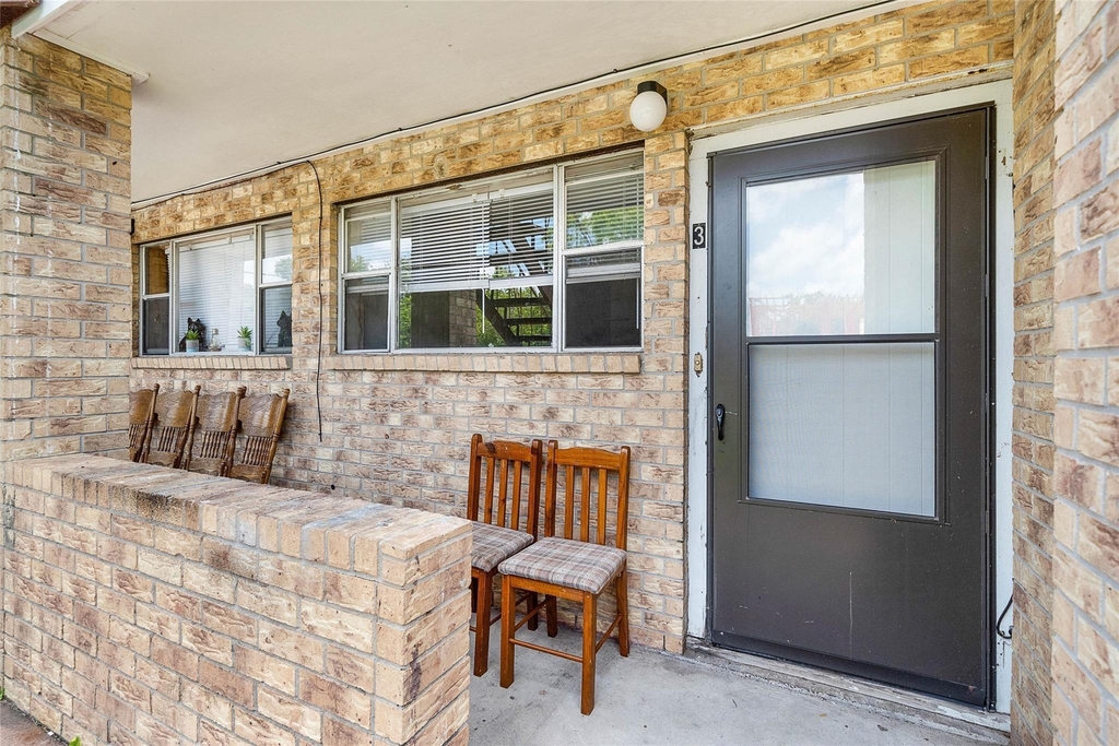 2729 Main Street - Photo 0
