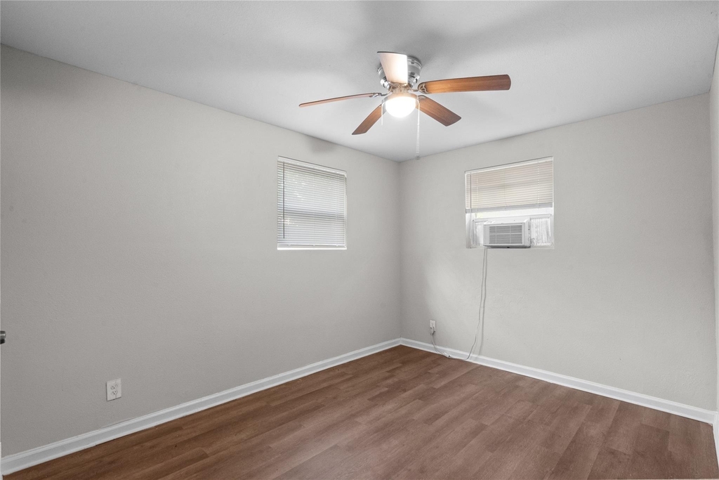 2328 Boss Street - Photo 9