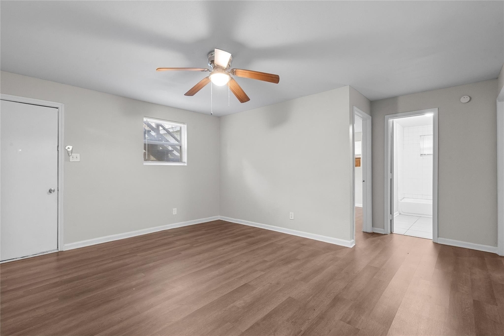 2328 Boss Street - Photo 3
