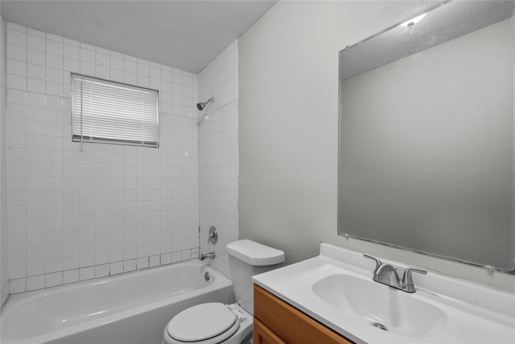 2328 Boss Street - Photo 8