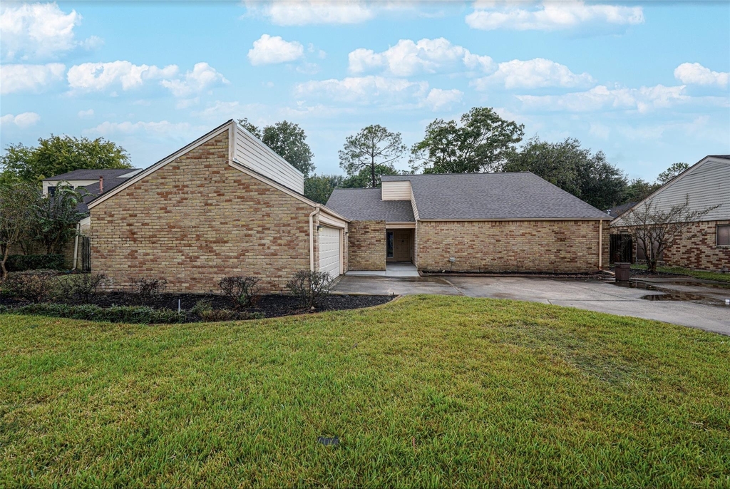 2306 Wallingford Drive - Photo 1
