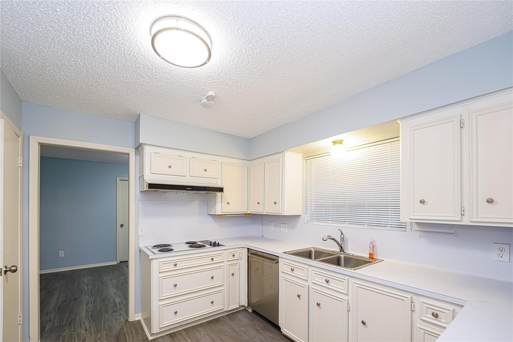 2306 Wallingford Drive - Photo 9