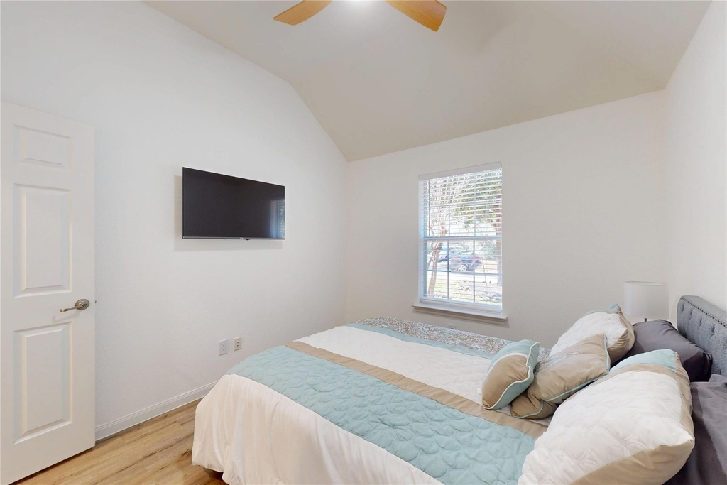 18 Avenswood Place - Photo 13