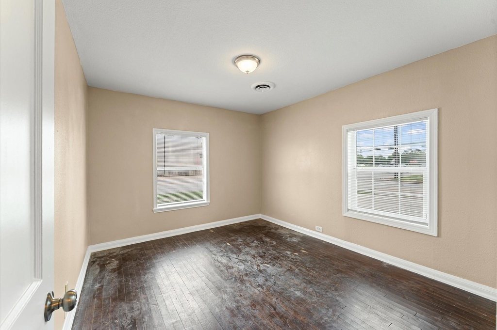 3216 Avenue I A - Photo 13