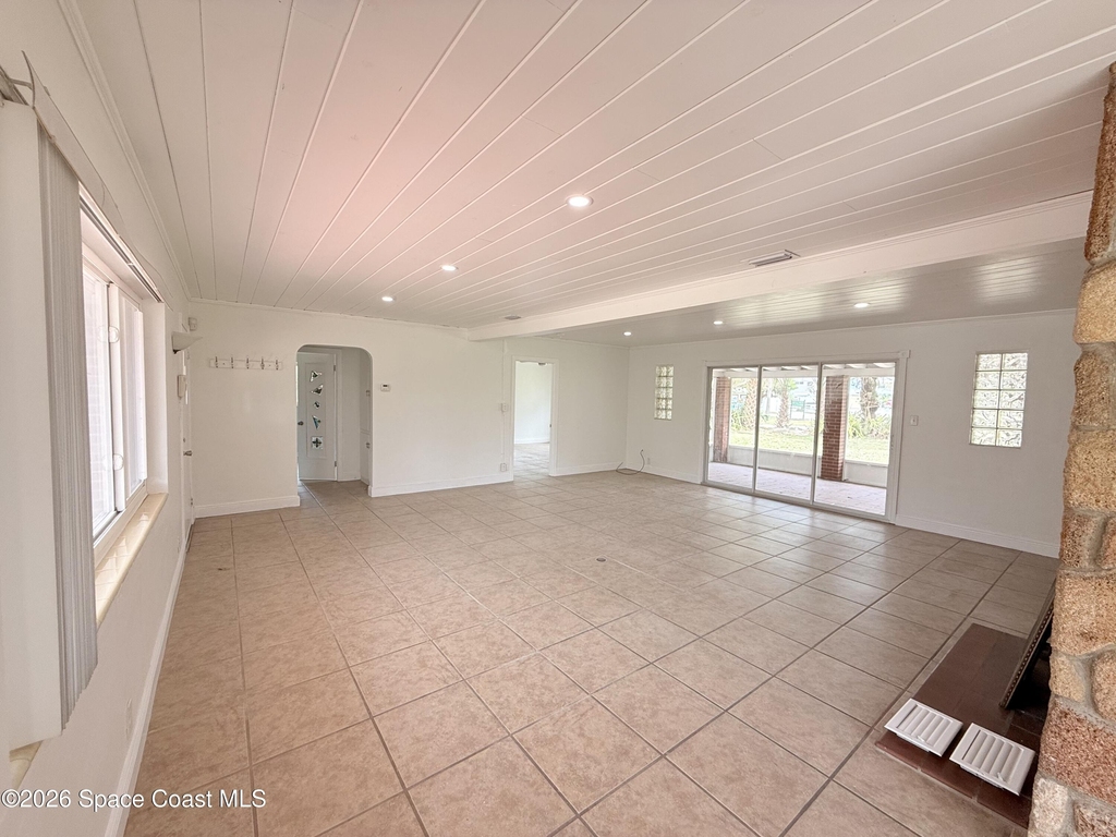 100 Tampa Avenue - Photo 14