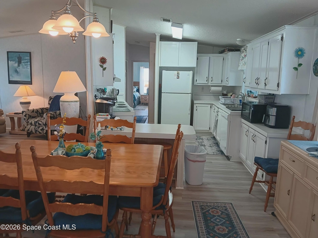7606 Cedar Bark Road - Photo 6