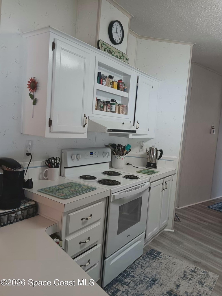 7606 Cedar Bark Road - Photo 10