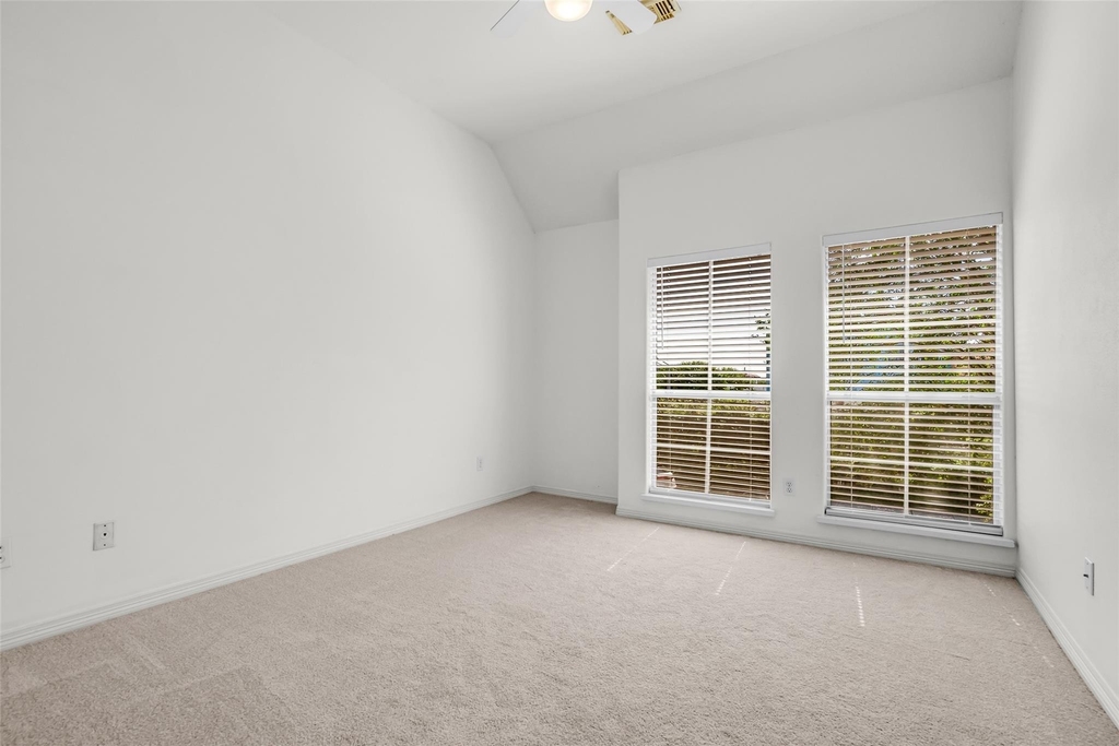 4916 Travis Street - Photo 18