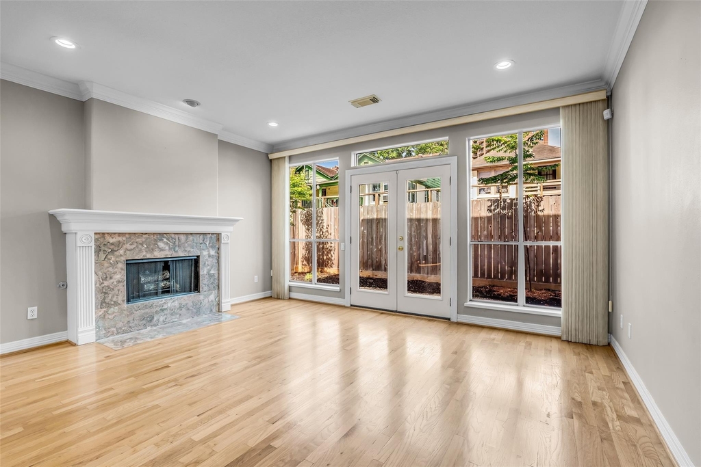 4916 Travis Street - Photo 6