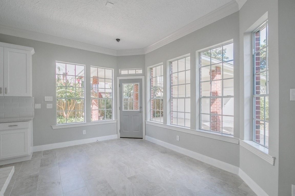 6302 Laver Love Drive - Photo 14