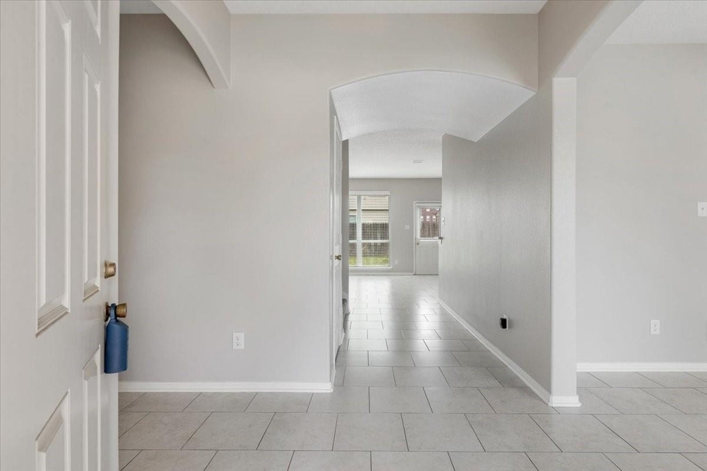 4810 Vintage Grove Court - Photo 2
