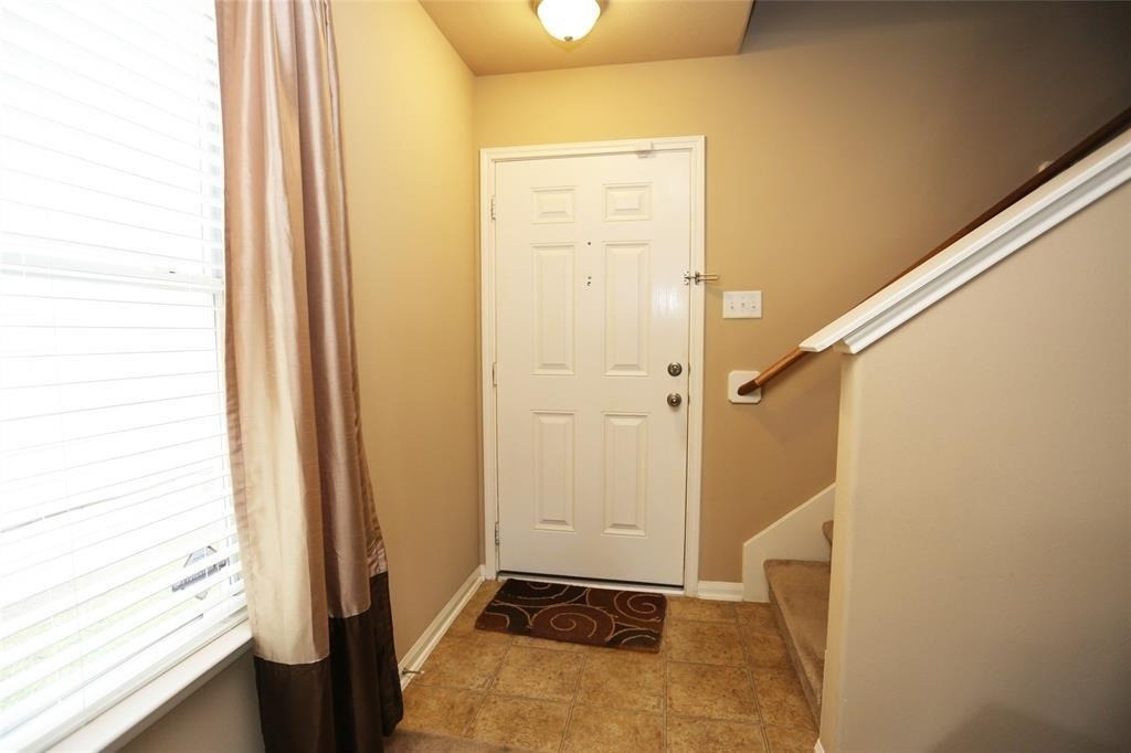 9418 Cholla Hill Court - Photo 2