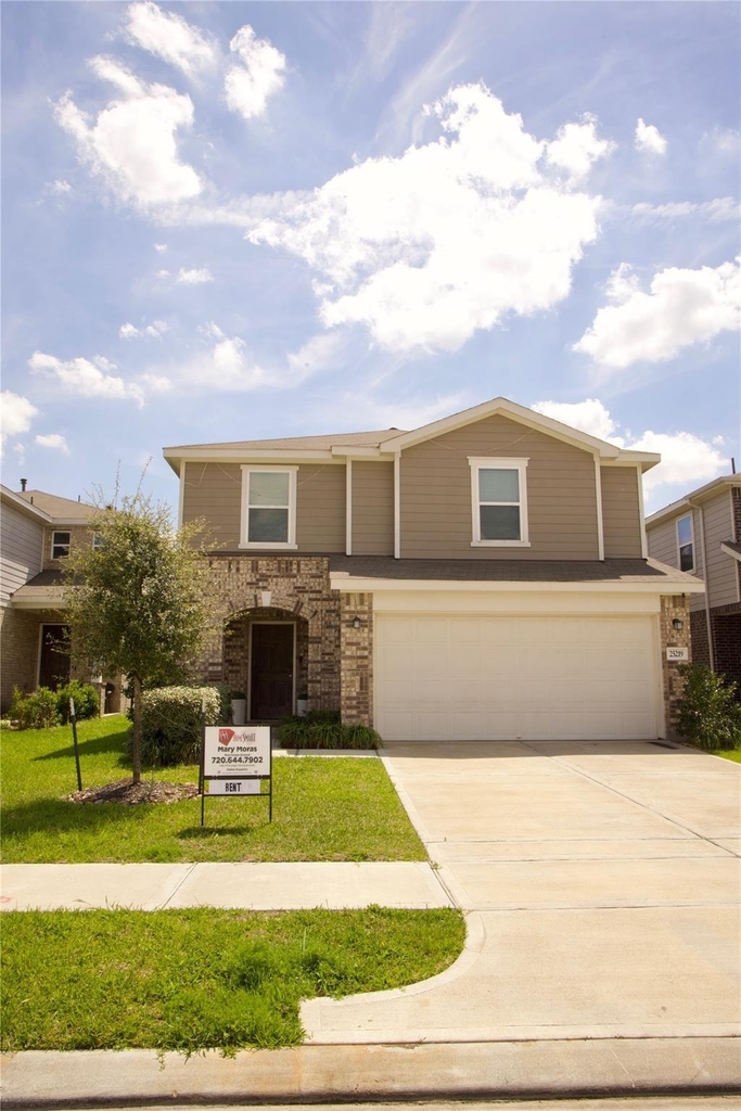 25219 Sierra Manor Court - Photo 0