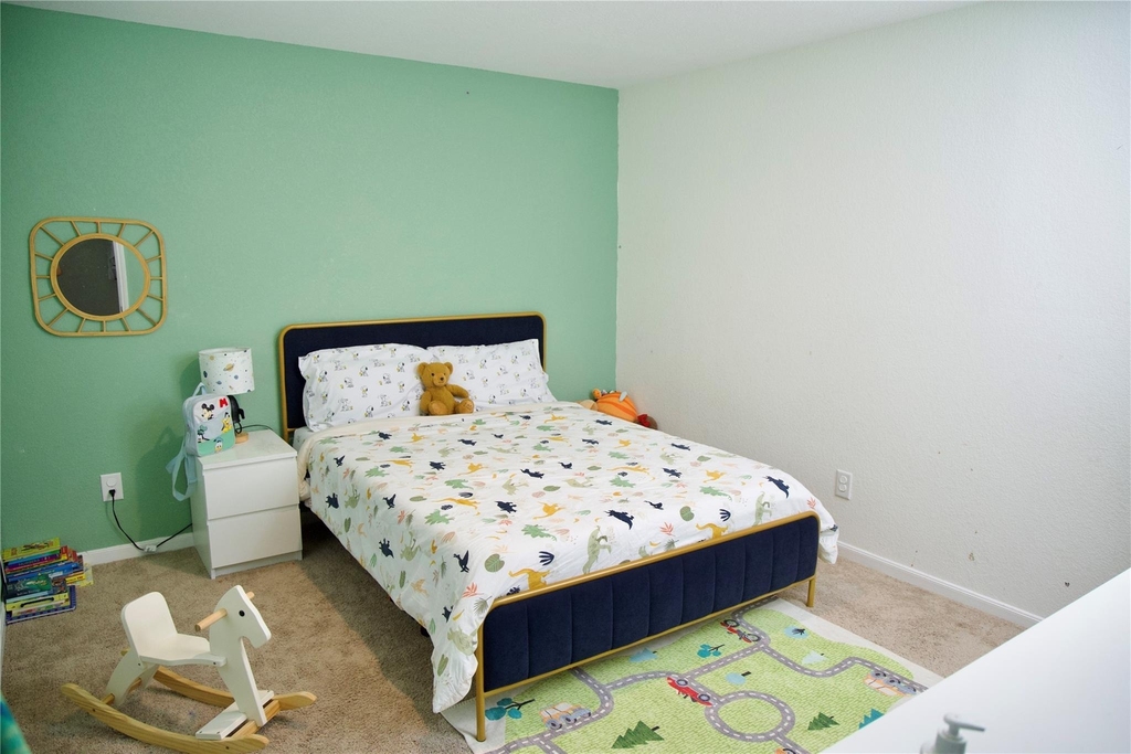 25219 Sierra Manor Court - Photo 9