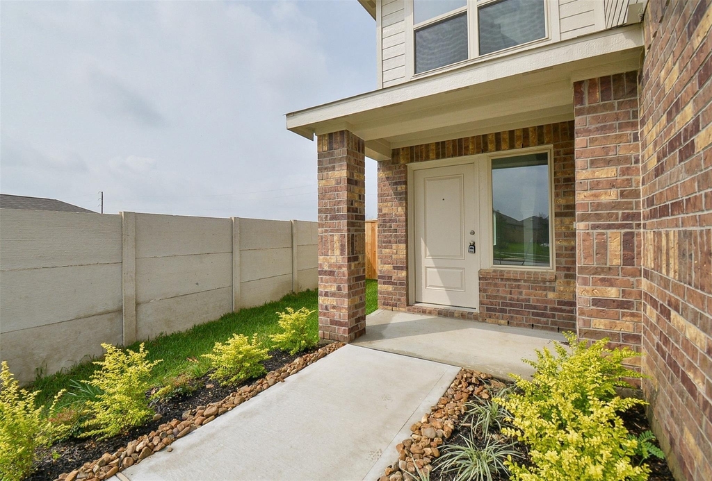 18566 Cepagatti Drive - Photo 1