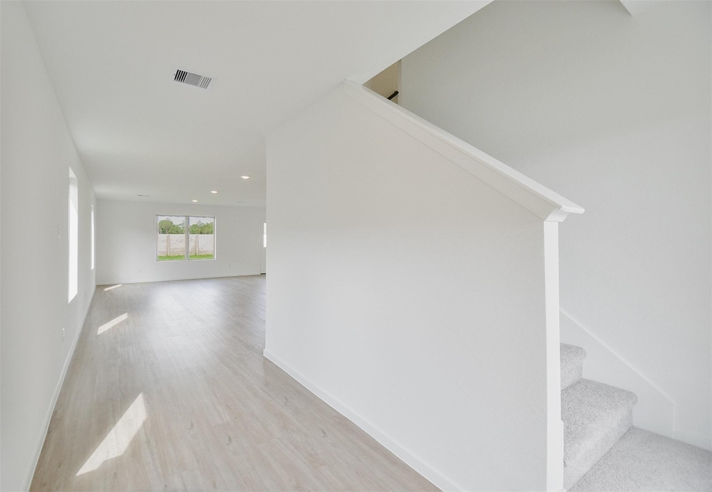 18566 Cepagatti Drive - Photo 2