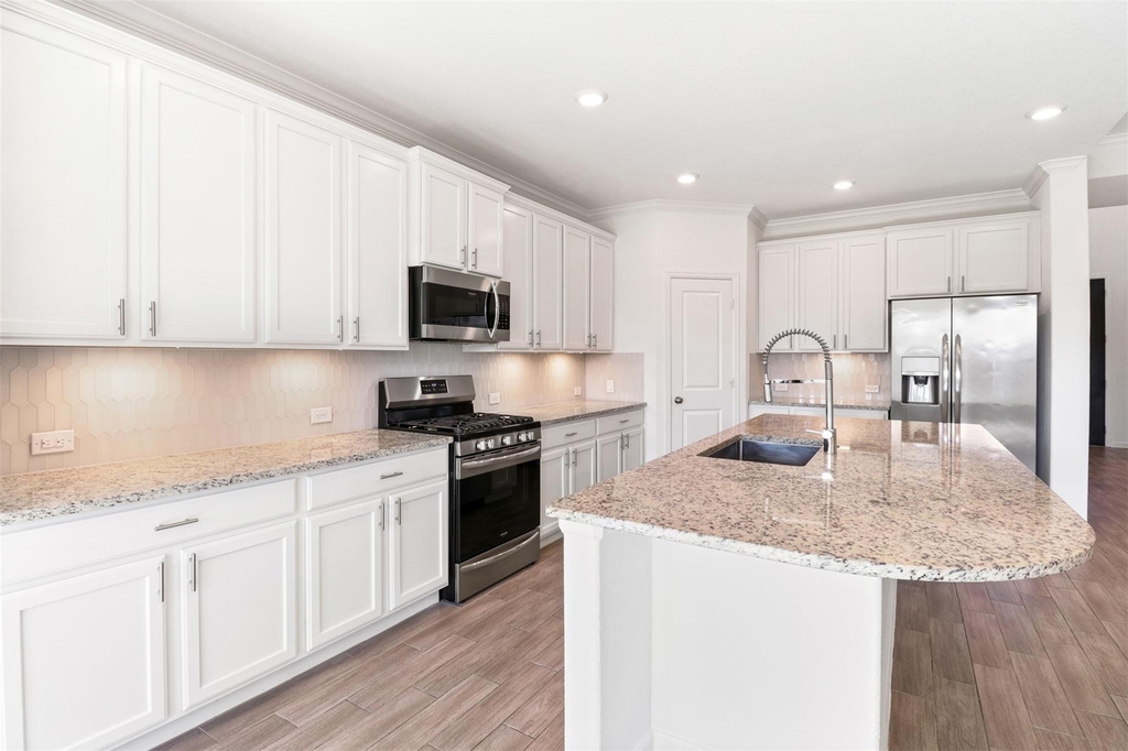 9626 Dancing Grass Drive - Photo 10