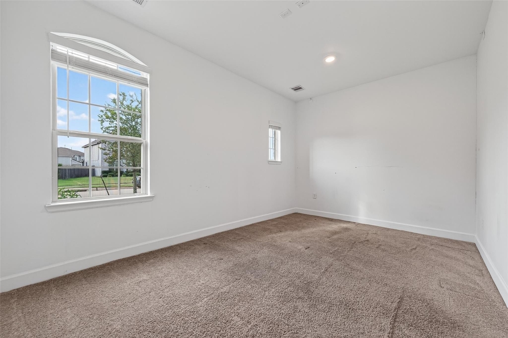 9626 Dancing Grass Drive - Photo 42