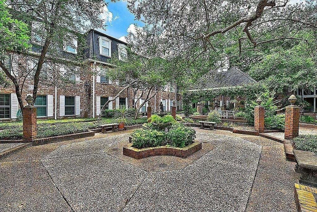361 N Post Oak Lane - Photo 15