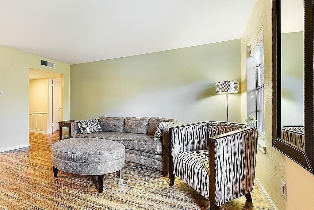 361 N Post Oak Lane - Photo 4