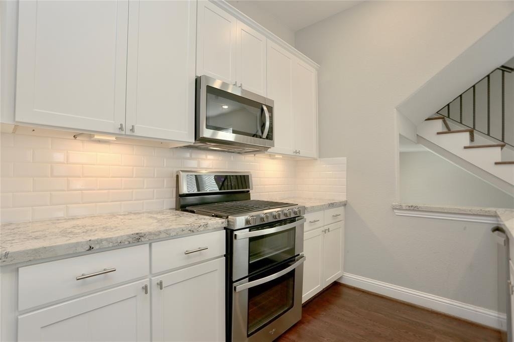 1227 W 19th Street - Photo 7
