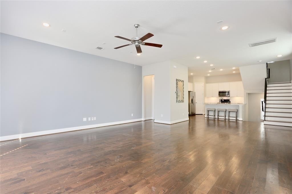 1227 W 19th Street - Photo 2